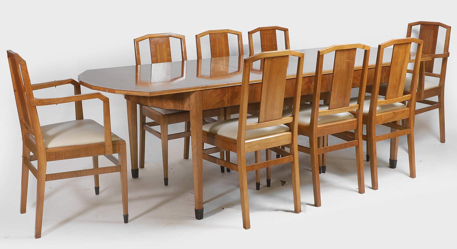 Heal's, an Art Deco Dining suite (£600-800)